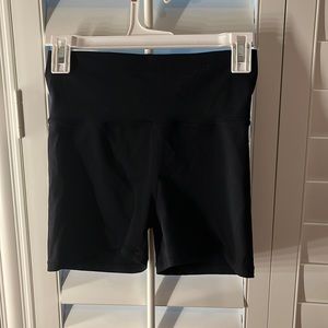 ECHT Womens scrunch biker workout shorts